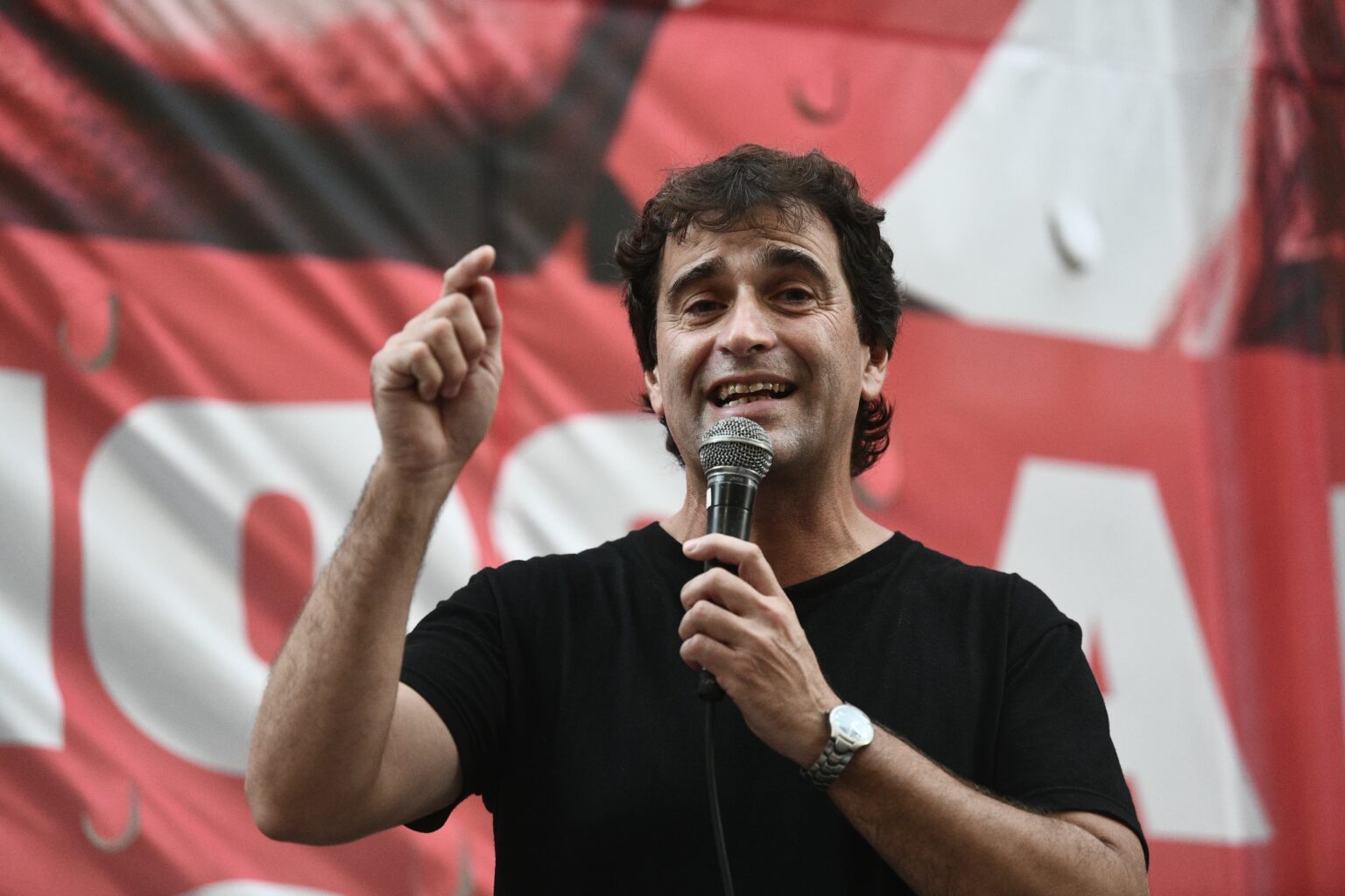 Gabriel Solano: “Nos movilizamos contra la ley de bases que es una traición de la oposición al pueblo en alianza con el gobierno nacional”