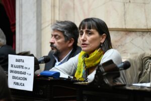 Romina Del Plá: «No va a quedar impune la hipocresía de quienes ayer marcharon y hoy no se sentaron.»