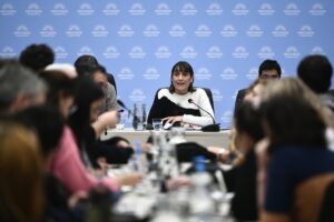 Romina Del Plá: “Realizamos una enorme audiencia en el Congreso en defensa de los comedores populares y contra el ataque al movimiento piquetero”