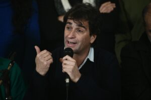 Gabriel Solano: “Pettovello es una estafadora que firmó sobresueldos, contrató ñoquis y desvió fondos de alimentos para beneficiar a la OEI”