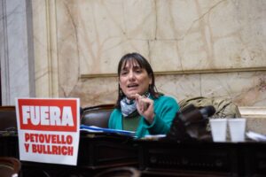 Romina Del Plá: «No nos podemos contentar con migajas. Desde el FIT-U, defendimos nuestro proyecto que es el único que responde a la clase trabajadora”