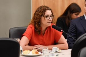 Vanina Biasi: “La discusión del Presupuesto en este Congreso es una farsa: detrás de la política del gobierno tenemos una enorme complicidad de la oposición”