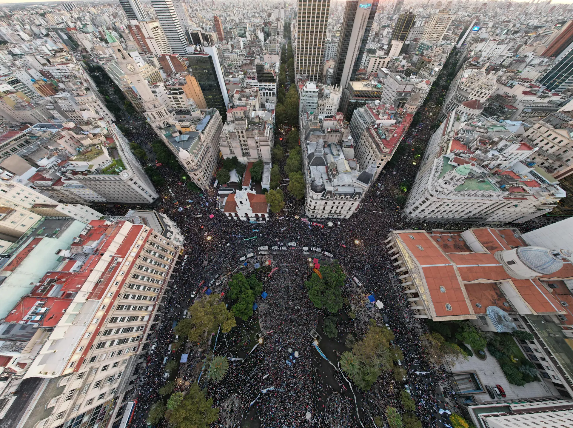 El 20 de diciembre todos a la Plaza de Mayo