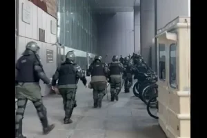 Vanina Biasi: “Martín Menem tiene que dar explicaciones por el uso de las instalaciones del Congreso como base de operaciones para la represión a jubilados”