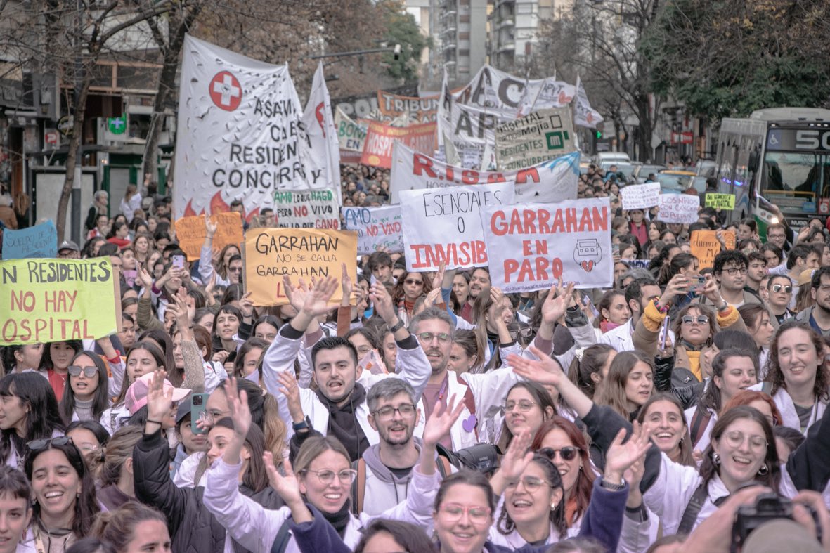 Apoyo y solidaridad a la lucha de las y los trabajadores del Hospital Garrahan. Repudio a los ataques del Gobierno.