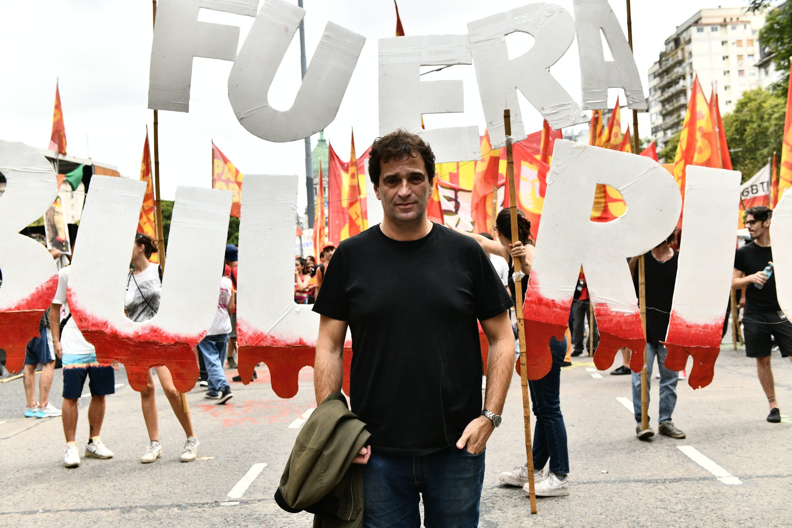 Gabriel Solano: «Más que resoluciones, Bullrich firma el estado de sitio»