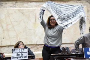 Vanina Biasi rotó su banca: «Junto al Frente de Izquierda, seguiremos expresando las luchas en todos los terrenos».