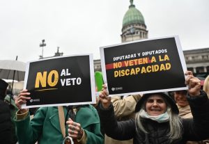 Néstor Pitrola visitó la Ciudad de Luján: «Con o sin caída de los vetos, la batalla por los jubilados y la discapacidad la ganamos en las calles»