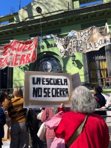 Amanda Martín: «Macri prepara cierres masivos de grados en las escuelas públicas como regalo de navidad»