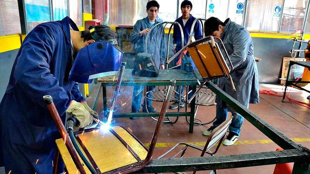 Restitución del financiamiento a las escuelas técnicas y a la Ciencia y Tecnología