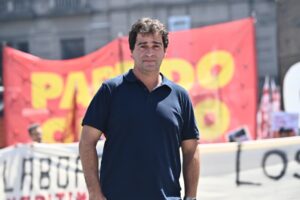 Solano anunció: «Este 19 todos a la Marcha de la Bronca para que Milei se vaya»