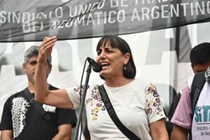 Romina Del Plá: “Todos los gobiernos son responsables del vaciamiento educativo, y Milei va por la destrucción definitiva de la escuela pública”