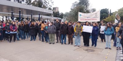 Néstor Pitrola y el Pollo en INTI