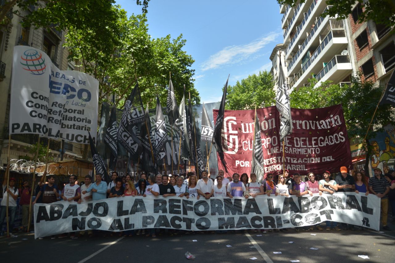 Pitrola: “La movilización expresa una crisis entre la dirección de la CGT y la base del movimiento obrero”