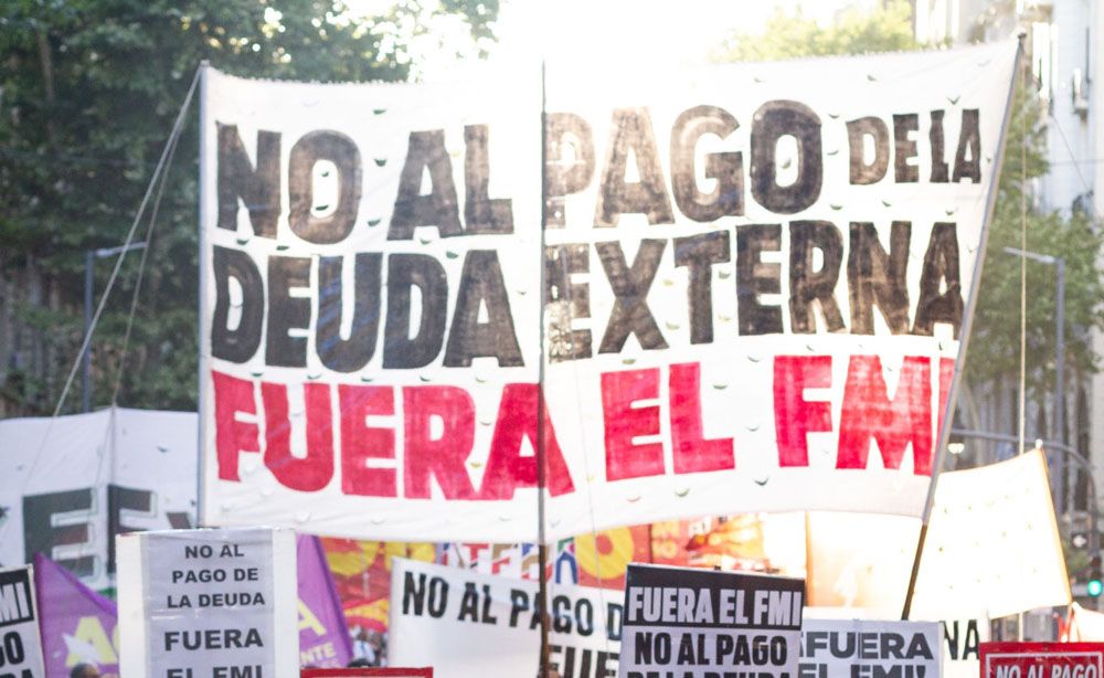 Hoy, 18 horas reunión abierta en Parque Lezama: NO AL PACTO CON EL FMI